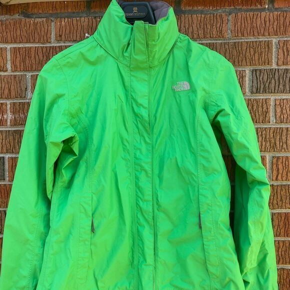 The North Face Jackets & Blazers - The North Face resolve rain jacket